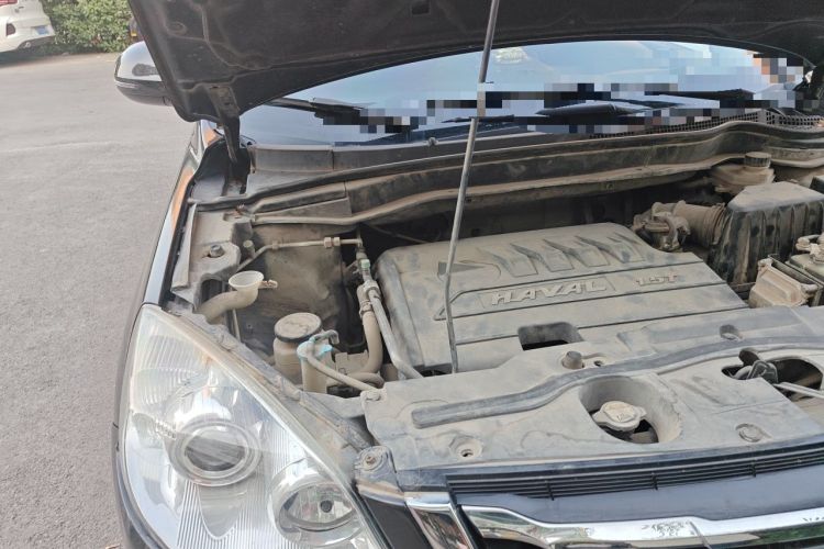 Used Haval H6 2016 Upgraded Model 1.5T Automatic Two-Wheel Drive Elite Version Engine Bay Right