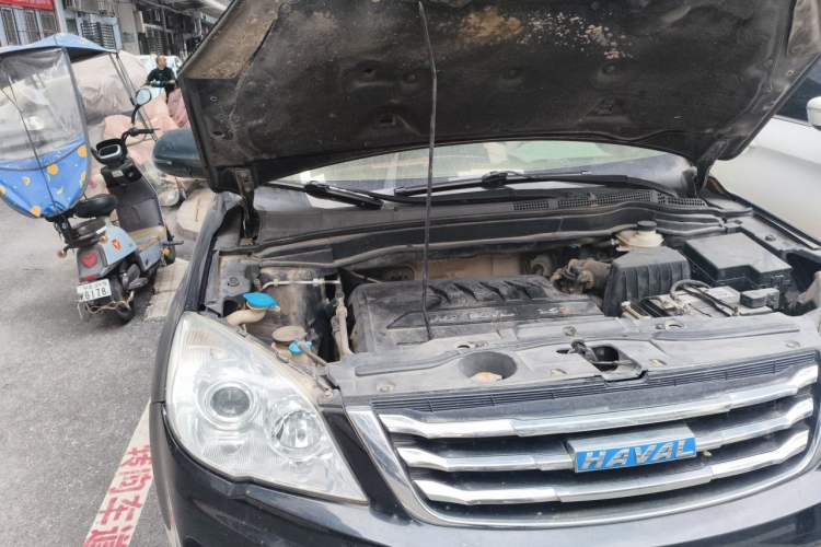 Used Haval H6 2016 Upgraded Model 1.5T Automatic Two-Wheel Drive Elite Version Engine Bay Right