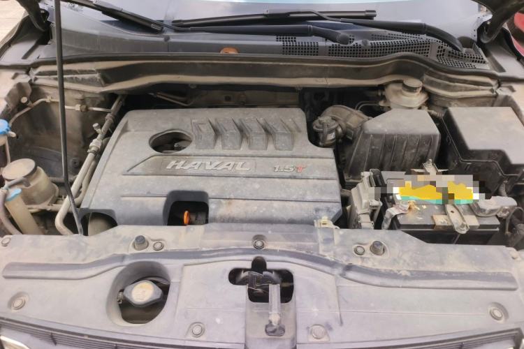 Used Haval H6 2016 Upgraded Model 1.5T Manual Two-Wheel Drive Elite Version Engine Bay