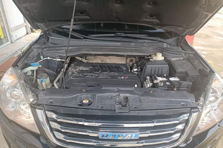 Used Haval H6 2016 Upgraded Model 1.5T Automatic Two-Wheel Drive Elite Version Engine Bay