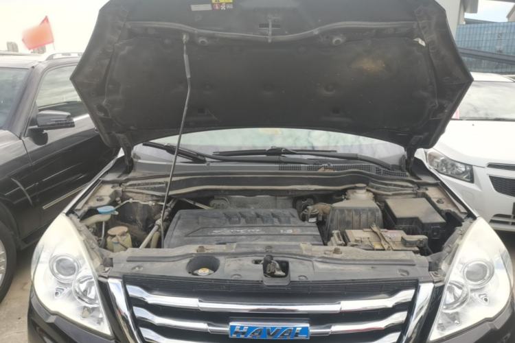 Used Haval H6 2016 Upgraded Model 1.5T Manual Two-Wheel Drive Elite Version Engine Bay