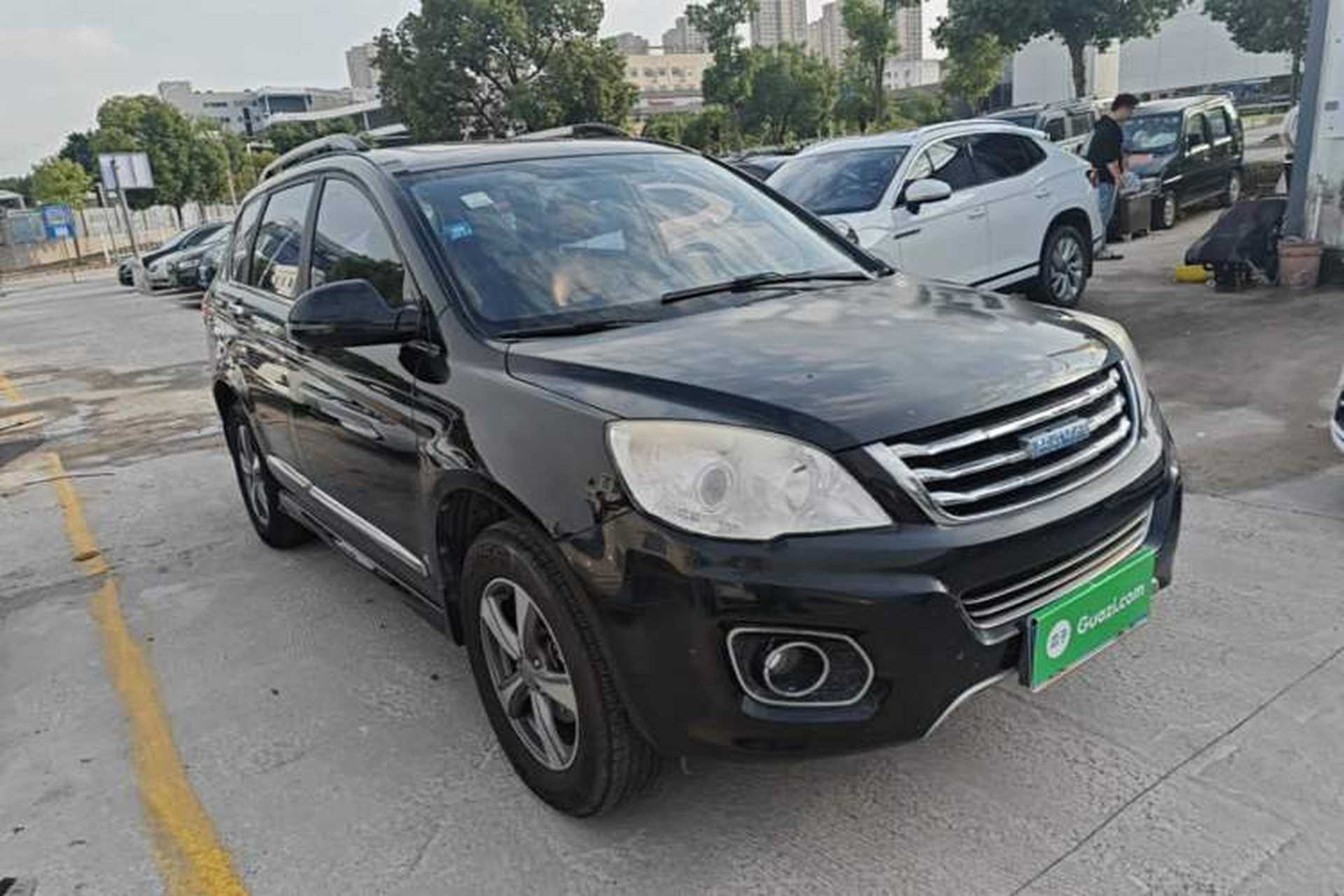 Used Haval H6 2016 Upgraded Model 1.5T Manual Two-Wheel Drive Elite Version Front Right 45 Deg