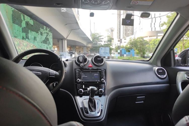 Used Haval H6 2016 Upgraded Model 1.5T Automatic Two-Wheel Drive Elite Version Headliner
