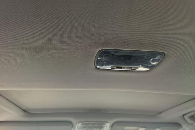 Used Haval H6 2016 Upgraded Model 1.5T Manual Two-Wheel Drive Elite Version Headliner