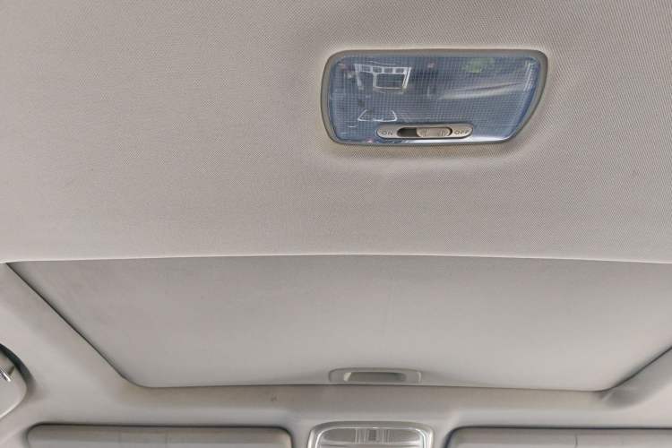 Used Haval H6 2016 Upgraded Model 1.5T Manual Two-Wheel Drive Elite Version Headliner