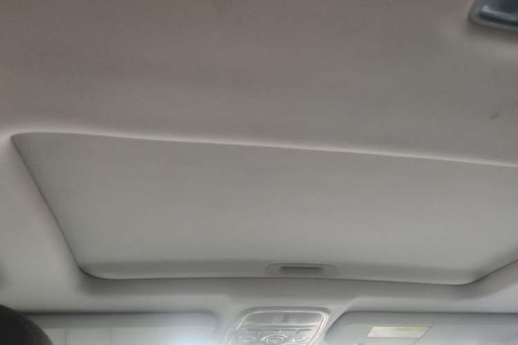 Used Haval H6 2016 Upgraded Model 1.5T Manual Two-Wheel Drive Elite Version Headliner