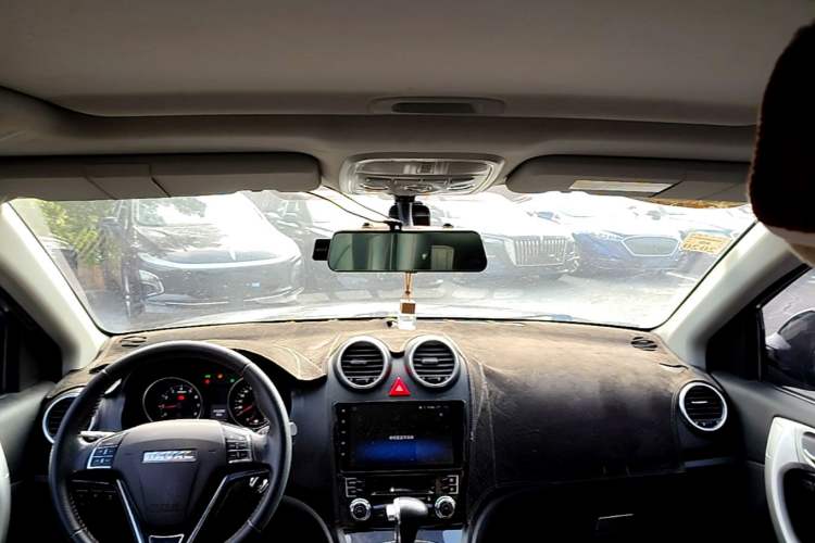 Used Haval H6 2016 Upgraded Model 1.5T Automatic Two-Wheel Drive Elite Version Headliner