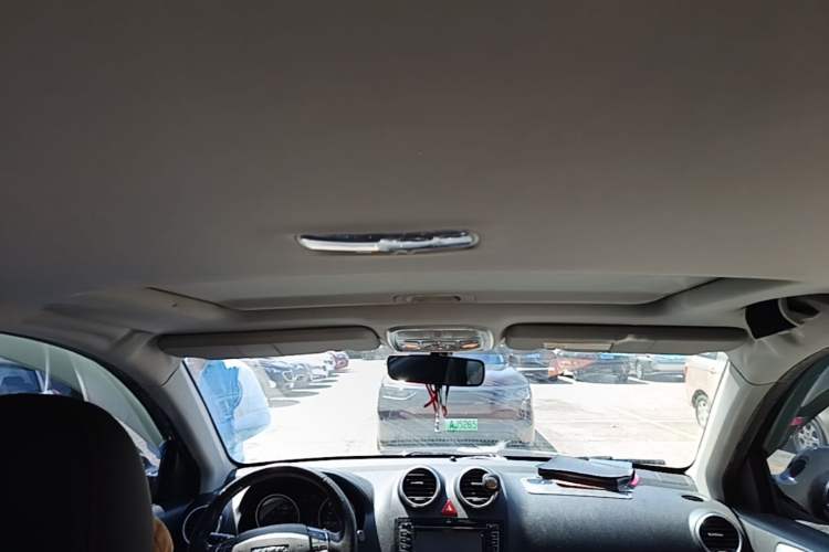 Used Haval H6 2016 Upgraded Model 1.5T Automatic Two-Wheel Drive Elite Version Headliner