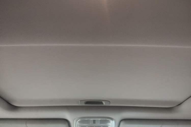 Used Haval H6 2016 Upgraded Model 1.5T Automatic Two-Wheel Drive Elite Version Headliner