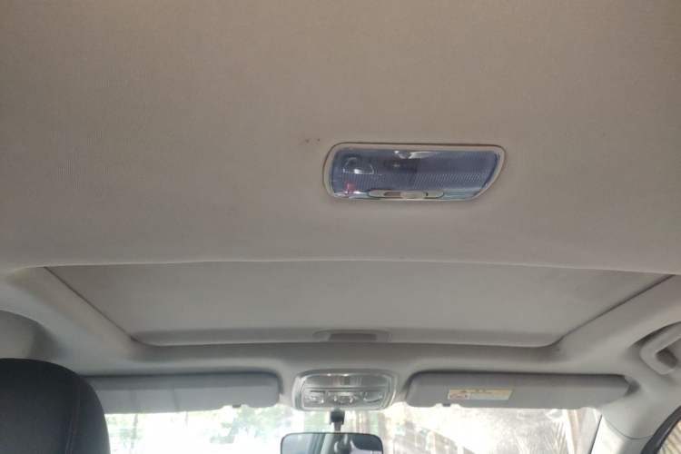 Used Haval H6 2016 Upgraded Model 1.5T Manual Two-Wheel Drive Urban Version Headliner