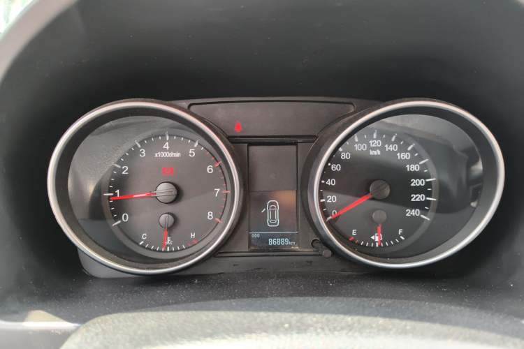 Used Haval H6 2016 Upgraded Model 1.5T Manual Two-Wheel Drive Urban Version Instrument Cluster