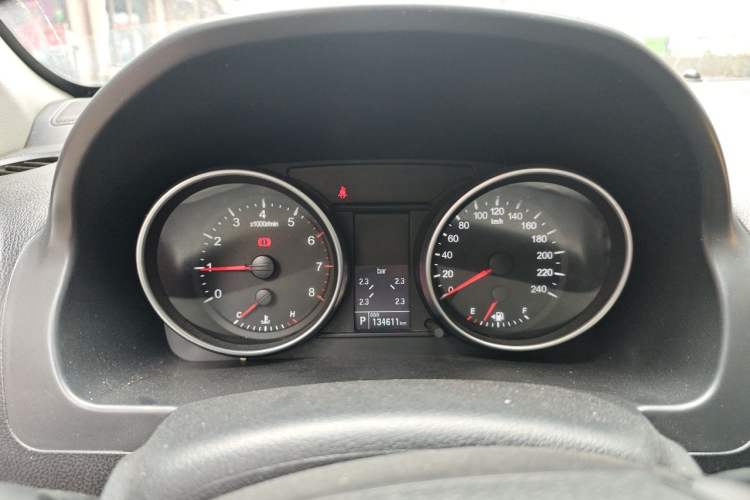 Used Haval H6 2016 Upgraded Model 1.5T Automatic Two-Wheel Drive Elite Version Instrument Cluster