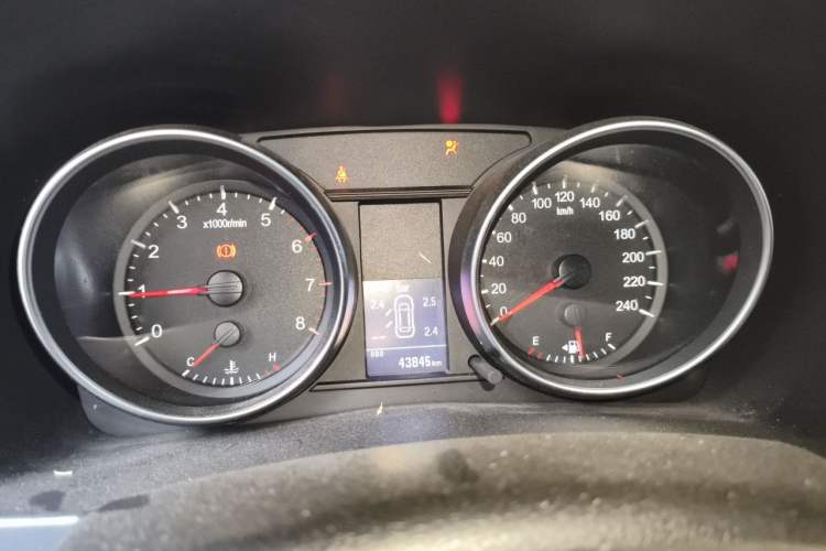 Used Haval H6 2016 Upgraded Model 1.5T Manual Two-Wheel Drive Elite Version Instrument Cluster