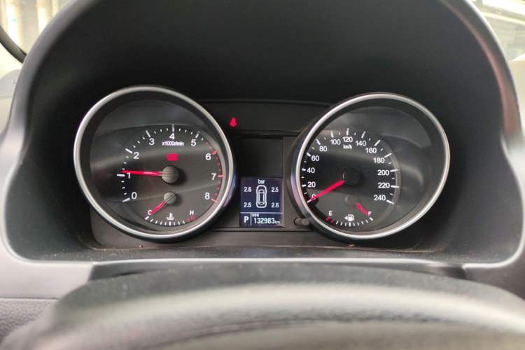 Used Haval H6 2016 Upgraded Model 1.5T Automatic Two-Wheel Drive Elite Version Instrument Cluster