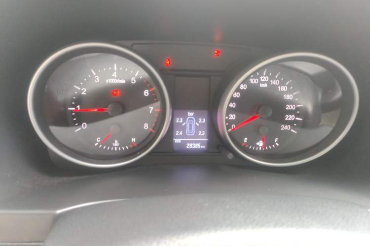 Used Haval H6 2016 Upgraded Model 1.5T Manual Two-Wheel Drive Elite Version Instrument Cluster