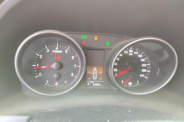 Used Haval H6 2016 Upgraded Model 1.5T Automatic Two-Wheel Drive Elite Version Instrument Cluster
