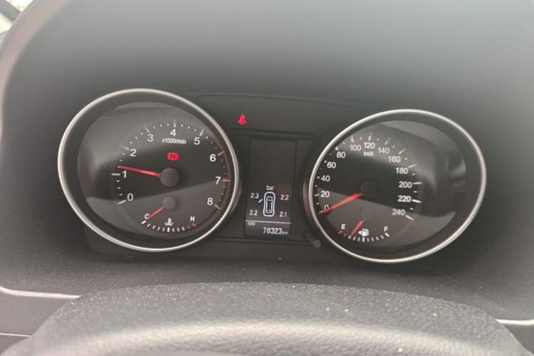 Used Haval H6 2016 Upgraded Model 1.5T Manual Two-Wheel Drive Elite Version Instrument Cluster