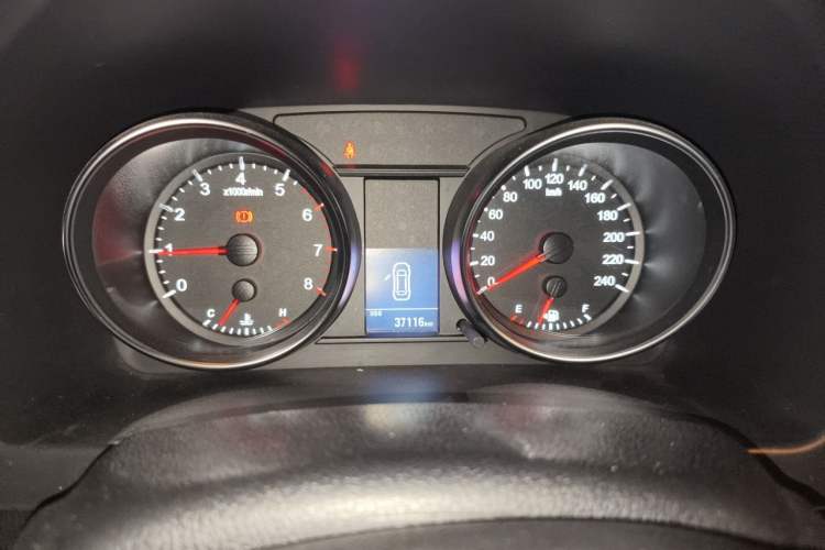 Used Haval H6 2016 Upgraded Model 1.5T Manual Two-Wheel Drive Urban Version Instrument Cluster