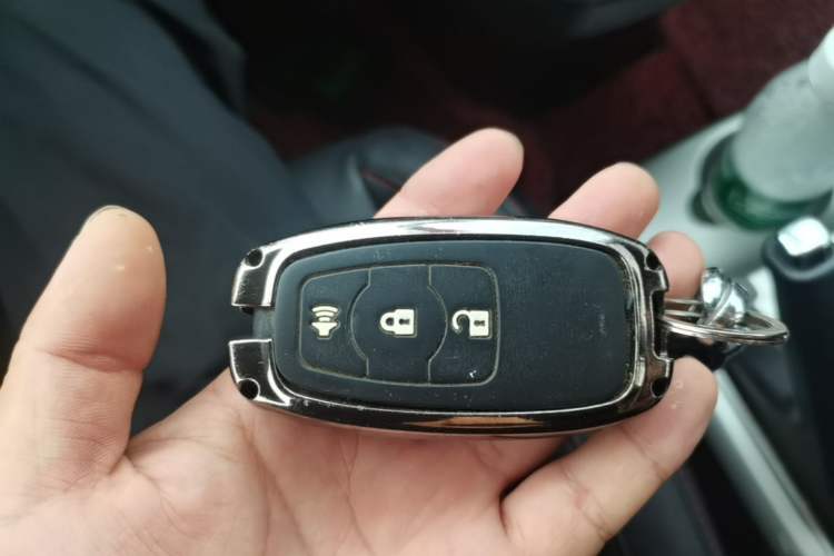 Used Haval H6 2016 Upgraded Model 1.5T Manual Two-Wheel Drive Elite Version Interior 1