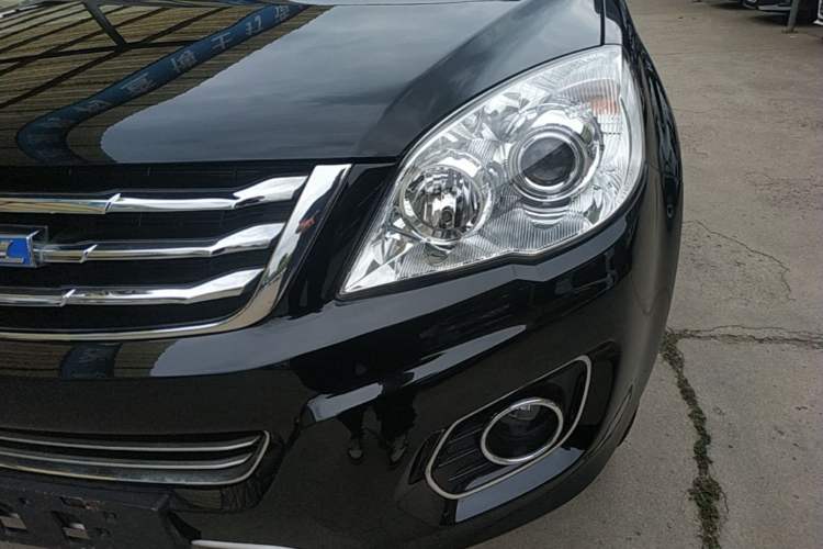 Used Haval H6 2016 Upgraded Model 1.5T Manual Two-Wheel Drive Elite Version Left Front Headlight