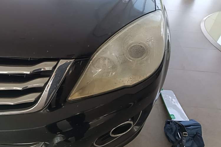 Used Haval H6 2016 Upgraded Model 1.5T Automatic Two-Wheel Drive Elite Version Left Front Headlight