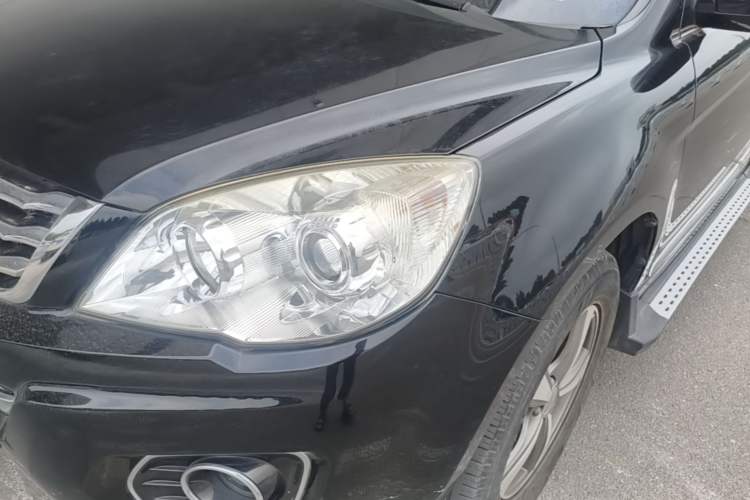 Used Haval H6 2016 Upgraded Model 1.5T Automatic Two-Wheel Drive Elite Version Left Front Headlight