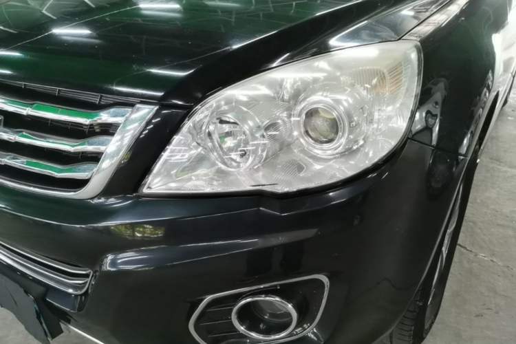 Used Haval H6 2016 Upgraded Model 1.5T Automatic Two-Wheel Drive Elite Version Left Front Headlight