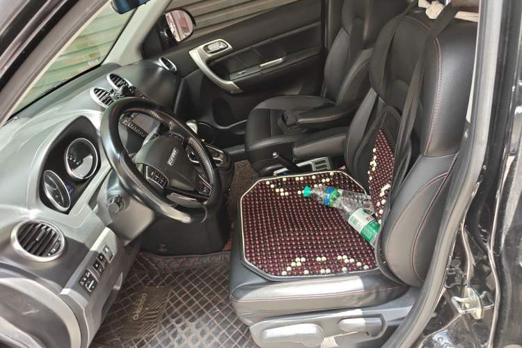 Used Haval H6 2016 Upgraded Model 1.5T Automatic Two-Wheel Drive Elite Version Left Front Seat