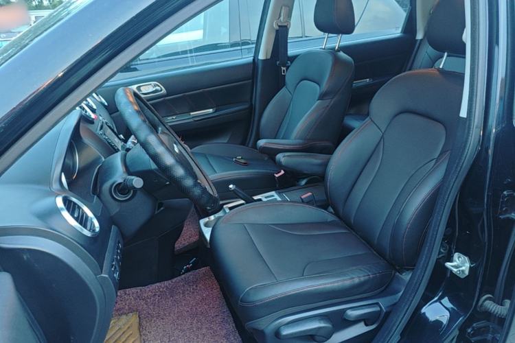 Used Haval H6 2016 Upgraded Model 1.5T Manual Two-Wheel Drive Urban Version Left Front Seat