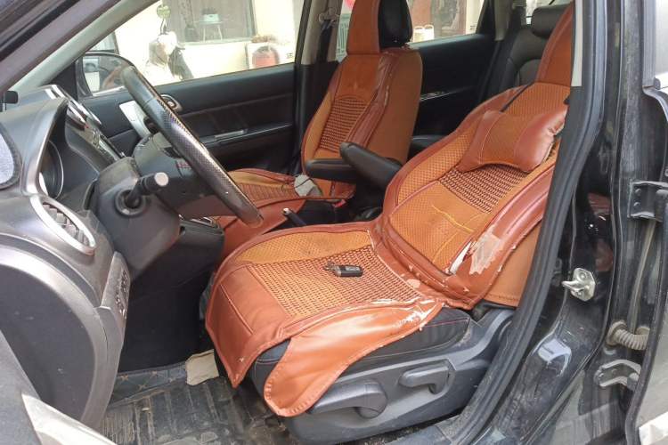Used Haval H6 2016 Upgraded Model 1.5T Automatic Two-Wheel Drive Elite Version Left Front Seat