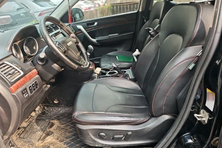 Used Haval H6 2016 Upgraded Model 1.5T Manual Two-Wheel Drive Prestige Version Left Front Seat