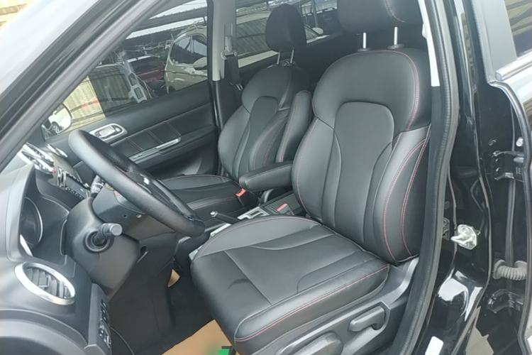 Used Haval H6 2016 Upgraded Model 1.5T Manual Two-Wheel Drive Elite Version Left Front Seat