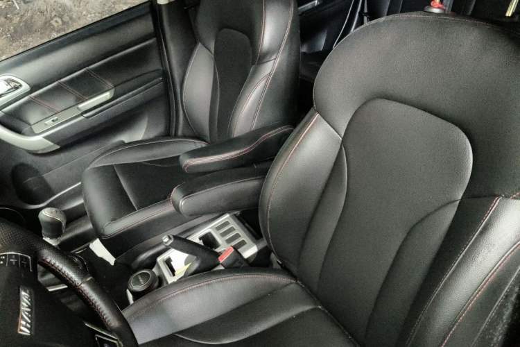 Used Haval H6 2016 Upgraded Model 1.5T Manual Two-Wheel Drive Elite Version Left Front Seat