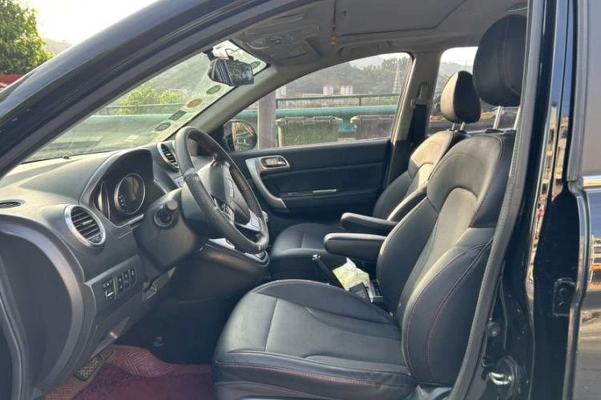 Used Haval H6 2016 Upgraded Model 1.5T Automatic Two-Wheel Drive Elite Version Left Front Seat