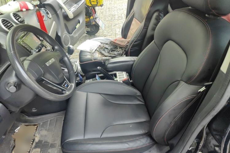 Used Haval H6 2016 Upgraded Model 1.5T Manual Two-Wheel Drive Urban Version Left Front Seat