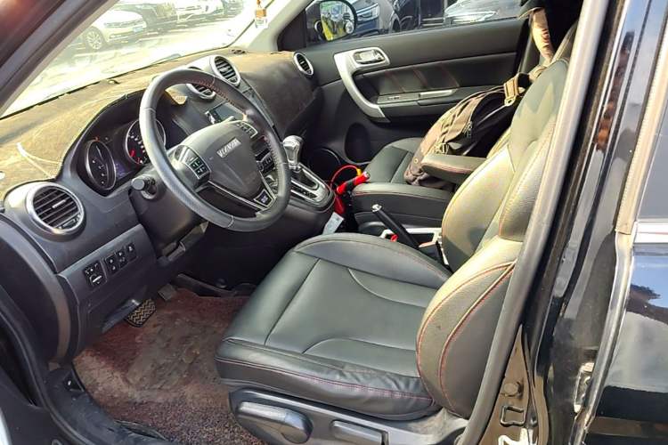 Used Haval H6 2016 Upgraded Model 1.5T Automatic Two-Wheel Drive Elite Version Left Front Seat