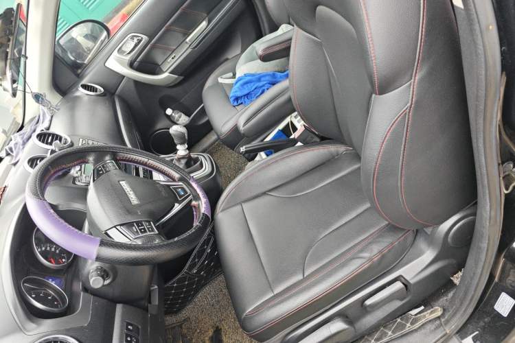 Used Haval H6 2016 Upgraded Model 1.5T Manual Two-Wheel Drive Elite Version Left Front Seat