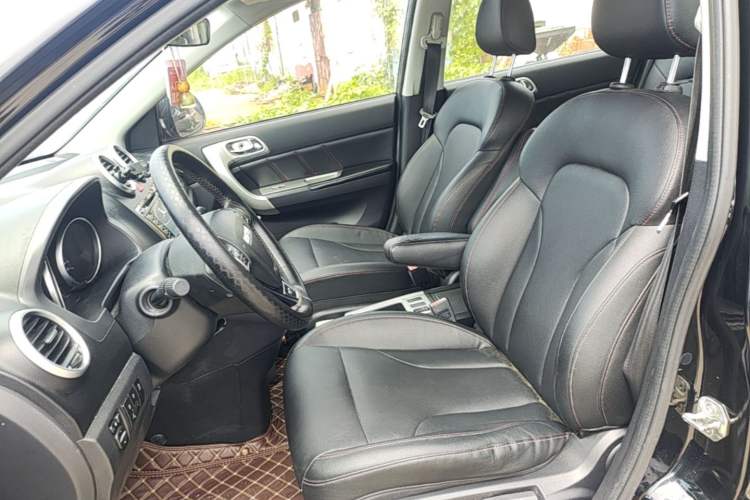 Used Haval H6 2016 Upgraded Model 1.5T Automatic Two-Wheel Drive Elite Version Left Front Seat