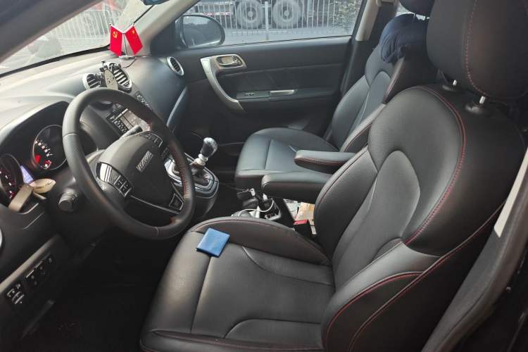 Used Haval H6 2016 Upgraded Model 1.5T Manual Two-Wheel Drive Elite Version Left Front Seat