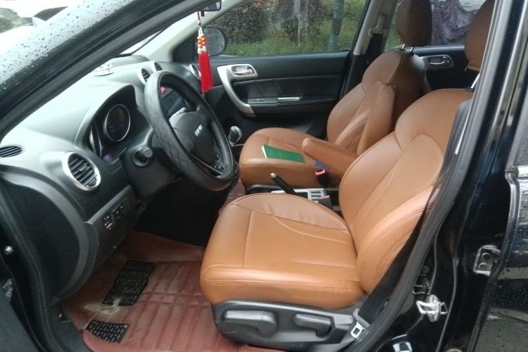 Used Haval H6 2016 Upgraded Model 1.5T Manual Two-Wheel Drive Value Edition Left Front Seat