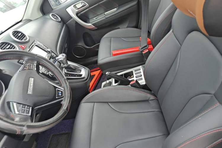 Used Haval H6 2016 Upgraded Model 1.5T Automatic Two-Wheel Drive Elite Version Left Front Seat