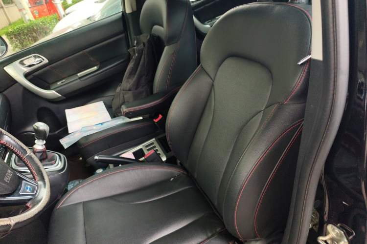 Used Haval H6 2016 Upgraded Model 1.5T Manual Two-Wheel Drive Elite Version Left Front Seat