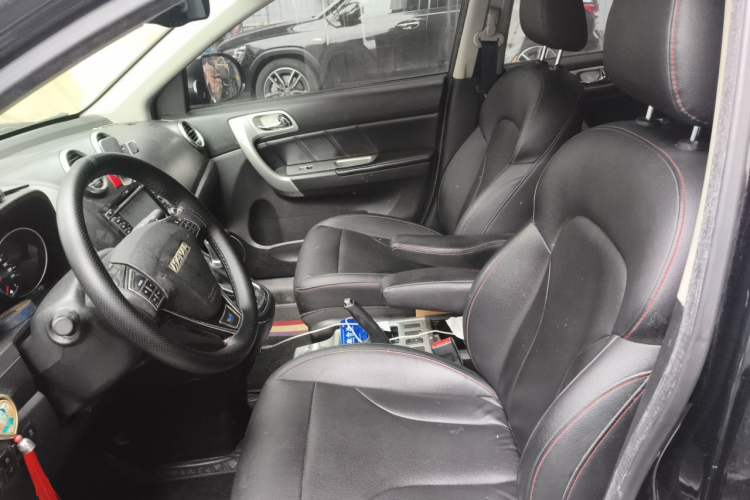 Used Haval H6 2016 Upgraded Model 1.5T Automatic Two-Wheel Drive Elite Version Left Front Seat