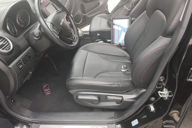 Used Haval H6 2016 Upgraded Model 1.5T Automatic Two-Wheel Drive Elite Version Left Front Seat
