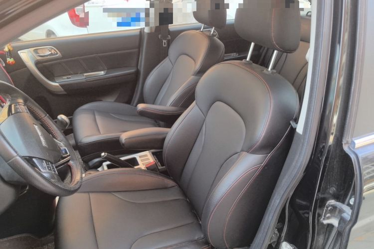 Used Haval H6 2016 Upgraded Model 1.5T Manual Two-Wheel Drive Elite Version Left Front Seat