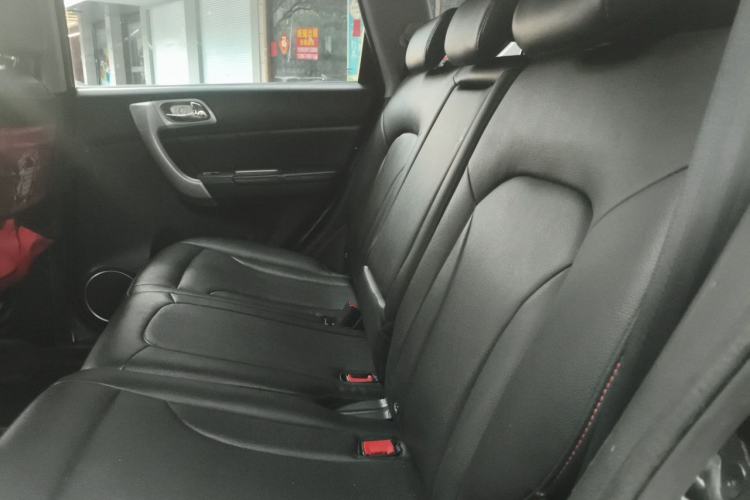 Used Haval H6 2016 Upgraded Model 1.5T Manual Two-Wheel Drive Urban Version Left Rear Seat