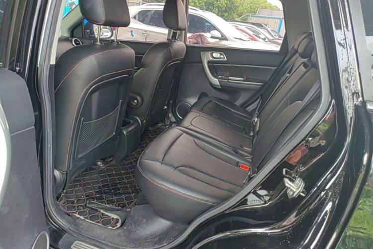 Used Haval H6 2016 Upgraded Model 1.5T Automatic Two-Wheel Drive Elite Version Left Rear Seat
