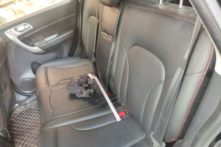 Used Haval H6 2016 Upgraded Model 1.5T Manual Two-Wheel Drive Urban Version Left Rear Seat