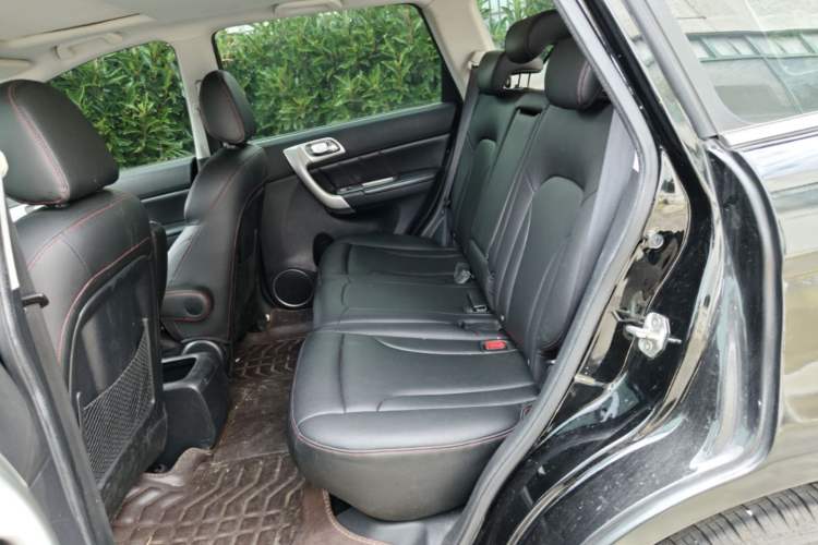 Used Haval H6 2016 Upgraded Model 1.5T Automatic Two-Wheel Drive Elite Version Left Rear Seat