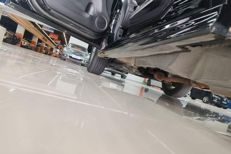 Used Haval H6 2016 Upgraded Model 1.5T Automatic Two-Wheel Drive Elite Version Left Side Sill